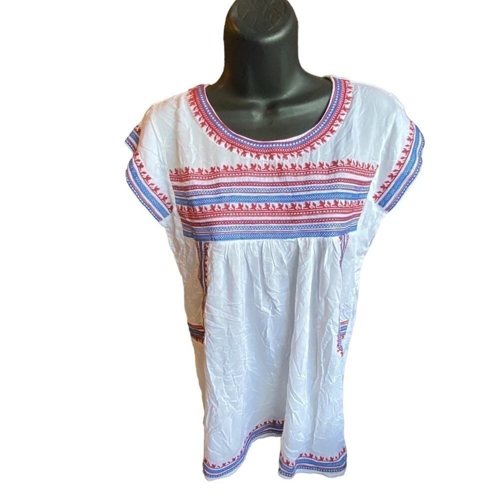 Chicwish Indie White Embroidered Blouse Size Medium